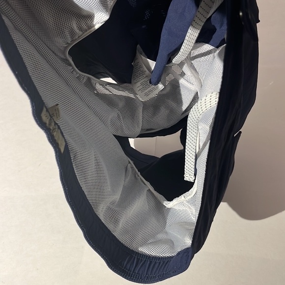 J. Crew mens swim trunks sz 34 navy w/ pockets drawstringer and liner shorts - Picture 4 of 7